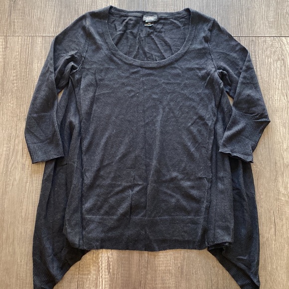 CLUB MONACO| 3/4 sleeve sweater top - Picture 1 of 14